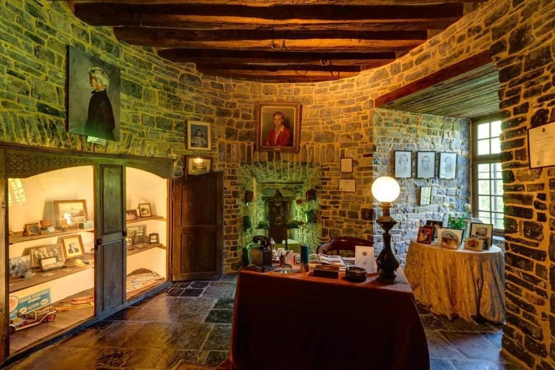 Lesse En Ciel Vous Accueille Avec Plaisir . Villa Houyet Exteriör bild