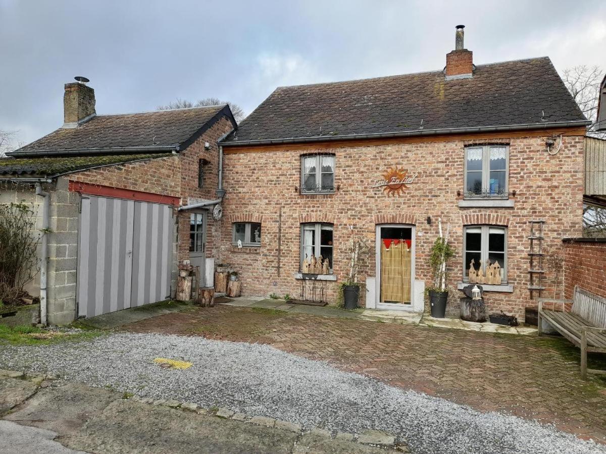 Lesse En Ciel Vous Accueille Avec Plaisir . Villa Houyet Exteriör bild